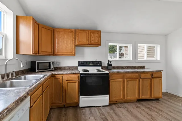 $164,900 | 232 North Main Street, Kimberly, WI 54136