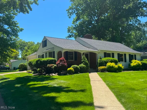 $249,900 | 359 Yale Avenue, Elyria, OH 44035