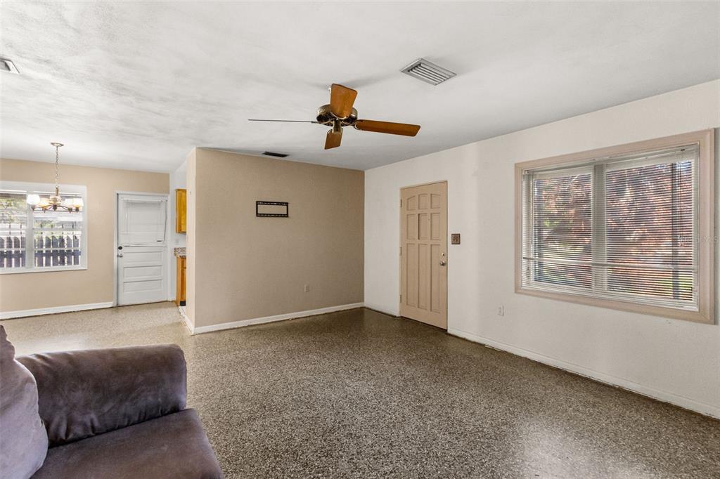 2168 Ridge Drive Winter Park, FL 32792 - Photo 3 of 19 Gallery Image 3