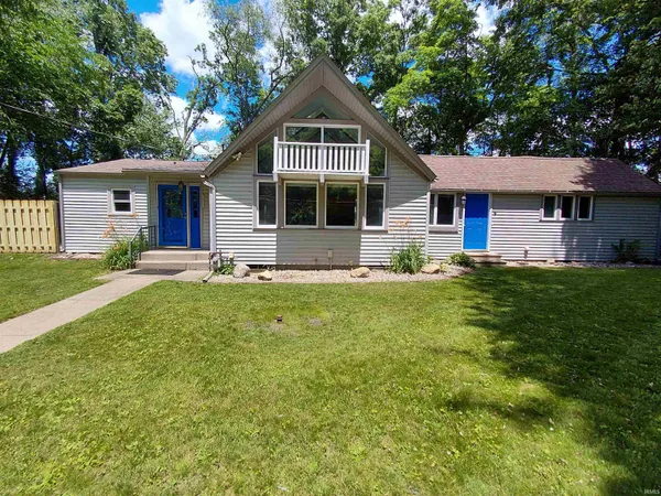 $295,000 | 301 Twin Oaks Drive, Middlebury, IN 46540