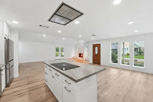 $485,000 | 1 Green Blade, The Woodlands, TX 77380