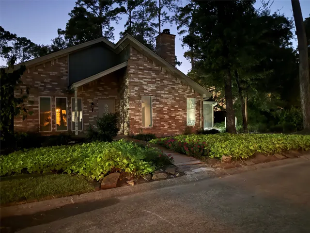 $485,000 | 1 Green Blade, The Woodlands, TX 77380
