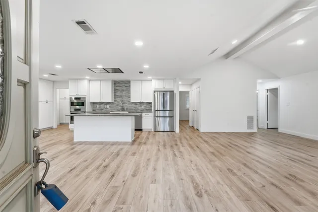 $485,000 | 1 Green Blade, The Woodlands, TX 77380