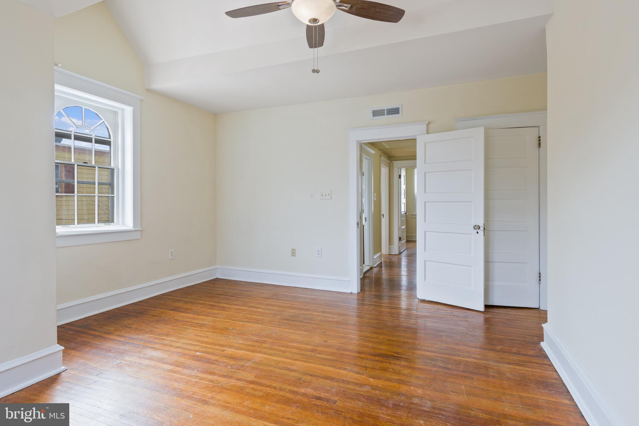 114 Ashby Road Upper Darby, PA 19082 - Photo 18 of 24
