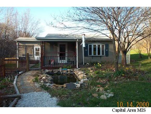 1515 Exeter Road Winchester, IL 62694 - Photo 1 of 4
