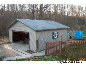 1515 Exeter Road Winchester, IL 62694 - Photo 2 of 4