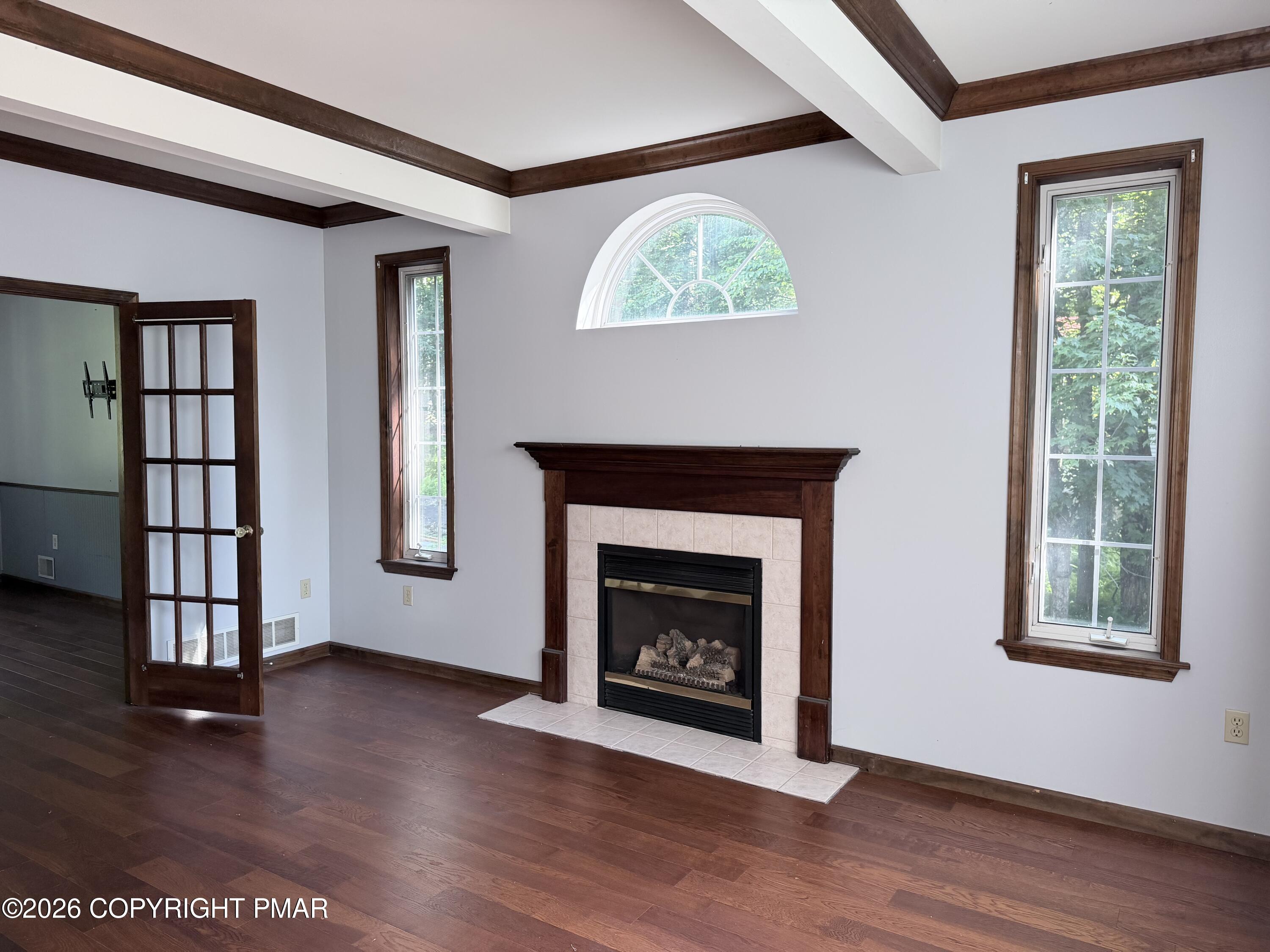 5191 Spring Drive Swiftwater, PA 18370 - Photo 3 of 42 IMG_0961 (1)