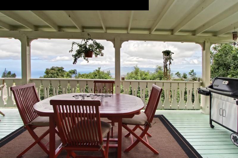 967 Polipoli Road Kula, HI 96790 - Photo 4 of 11 a view of a chairs in balcony