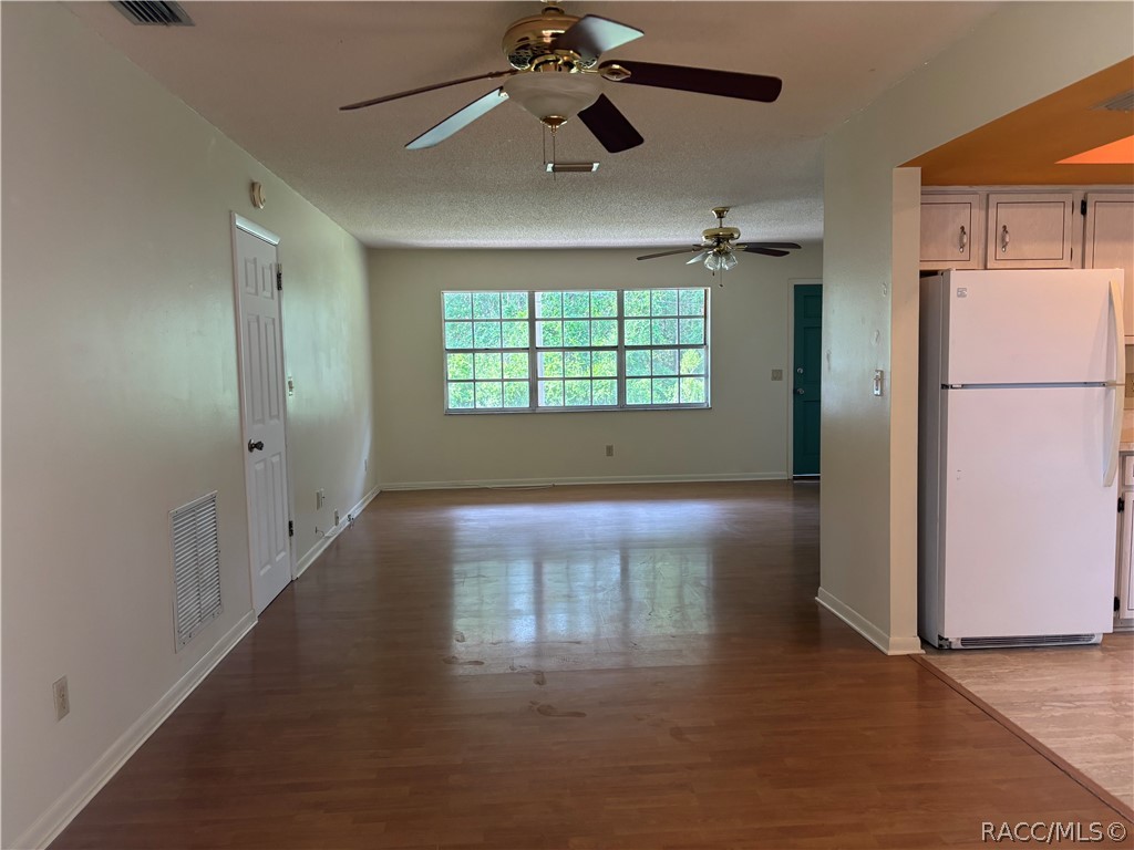 808 Spruce Street Inverness, FL 34452 - Photo 4 of 17