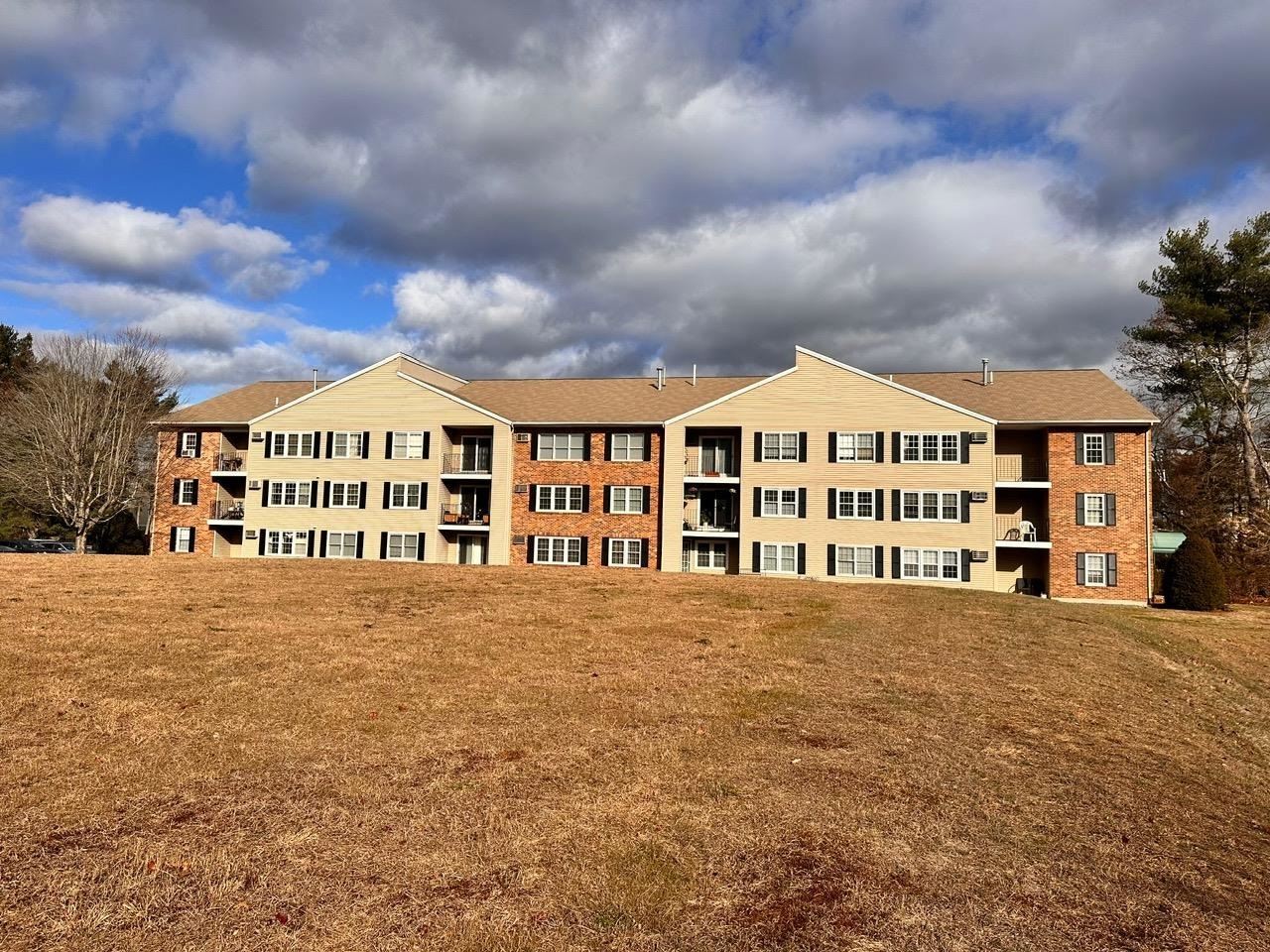 1991 Bodwell Road, Unit 30 Manchester, NH 03109 - Photo 5 of 32 Gallery Image 5
