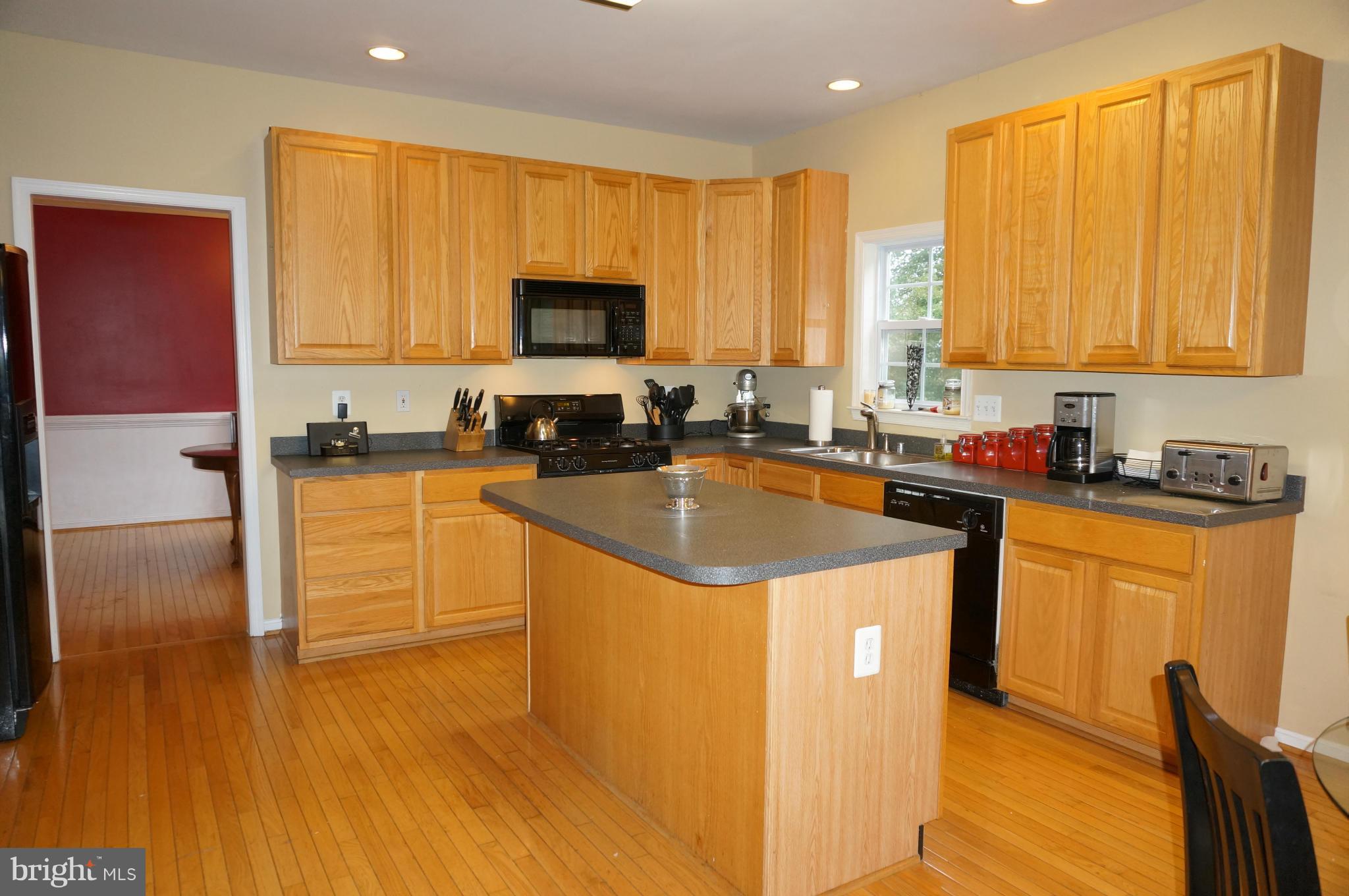 15090 Frederick Road Woodbine, MD 21797 - Photo 10 of 30 Center Island Kitchen