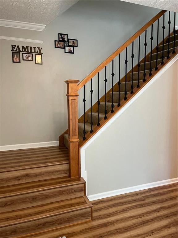 7653 Winding Way Fishers, IN 46038 - Photo 2 of 23