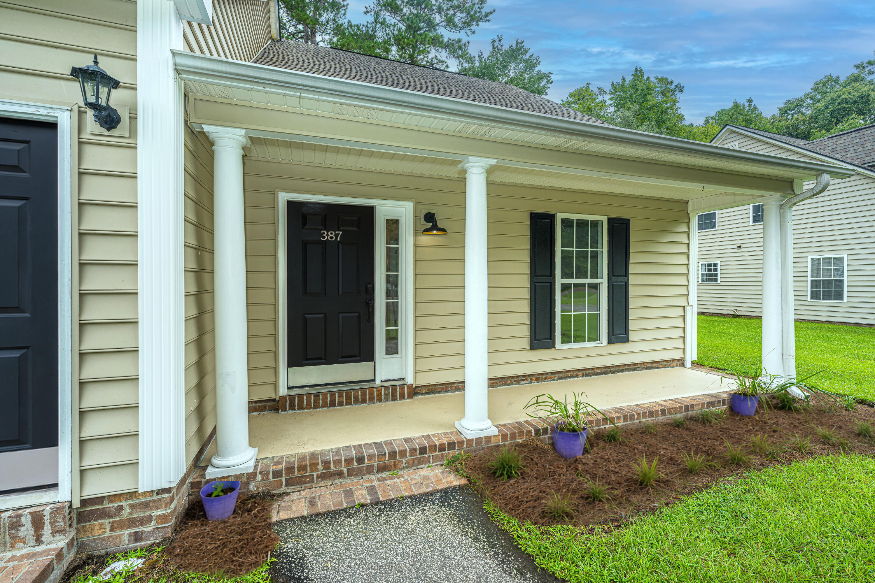 387 Springview Lane Summerville, SC 29485 - Photo 2 of 31 Springview 002