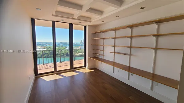 $11,000 | 1000 Venetian Way, Unit 1502, Miami Beach, FL 33139