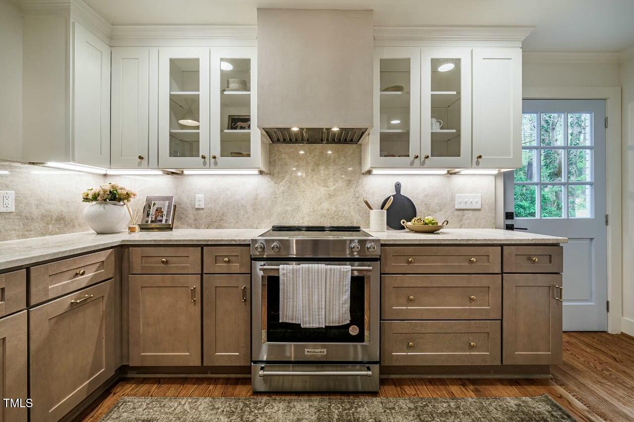 5312 Woodsdale Road Raleigh, NC 27606 - Photo 25 of 81 tempImageBWtINt