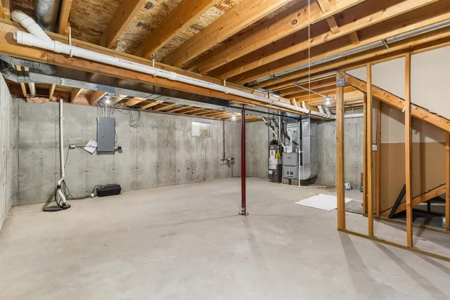 a view of a indoor room