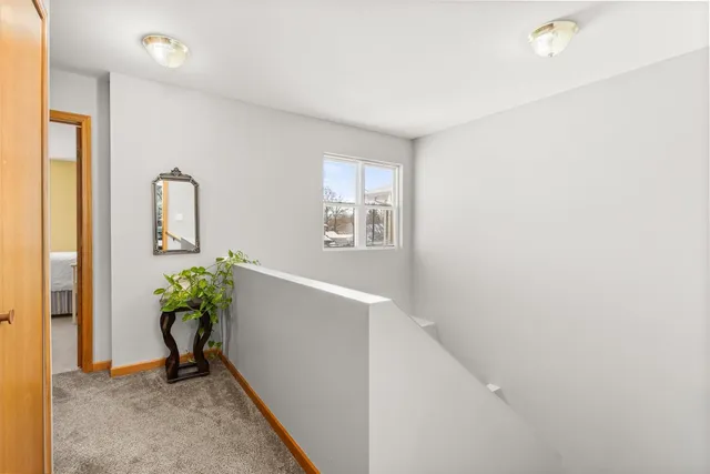 a view of entryway with livingroom