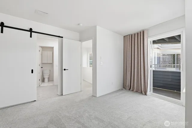 $3,650 | 619 Federal Avenue East, Unit A, Seattle, WA 98102