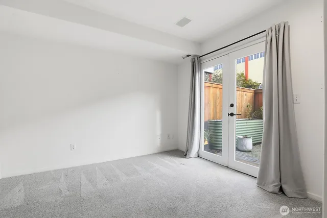 $3,650 | 619 Federal Avenue East, Unit A, Seattle, WA 98102