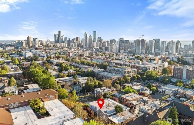 $3,650 | 619 Federal Avenue East, Unit A, Seattle, WA 98102