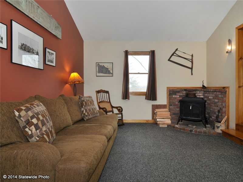 407 Rocky Hill Road Scituate, RI 02857 - Photo 6 of 25 Den/Family/Great Room.