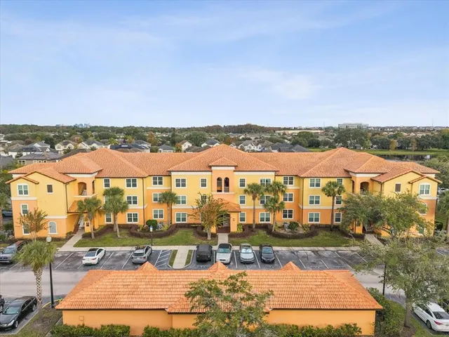 $199,900 | 5451 Vineland Road, Unit 2305, Orlando, FL 32811