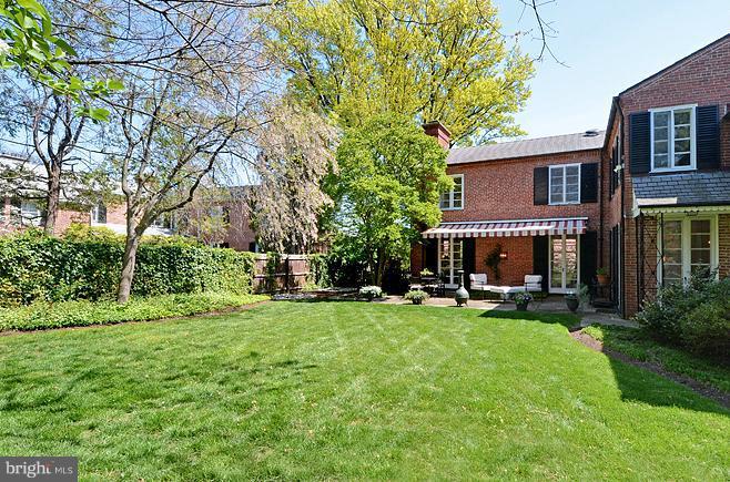218 Wendover Road Baltimore, MD 21218 - Photo 17 of 22 Exterior (Rear)