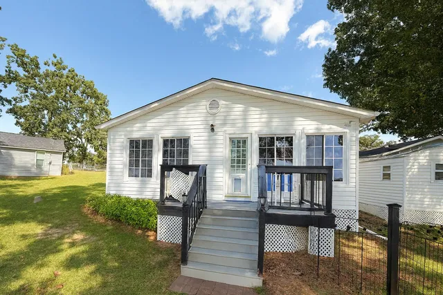 $425,000 | 64 Peaceful Way, Prosperity, SC 29127