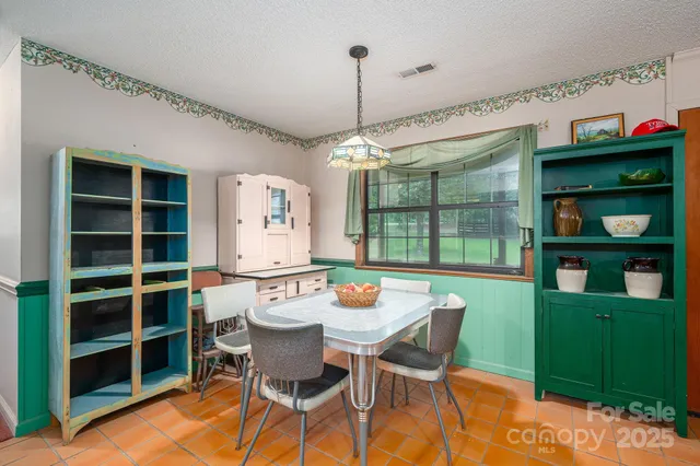 $550,000 | 3323 Sadler Road, Alexis, NC 28006