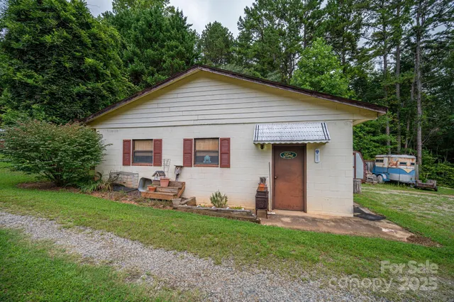 $550,000 | 3323 Sadler Road, Alexis, NC 28006