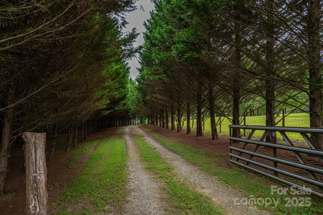 $550,000 | 3323 Sadler Road, Alexis, NC 28006