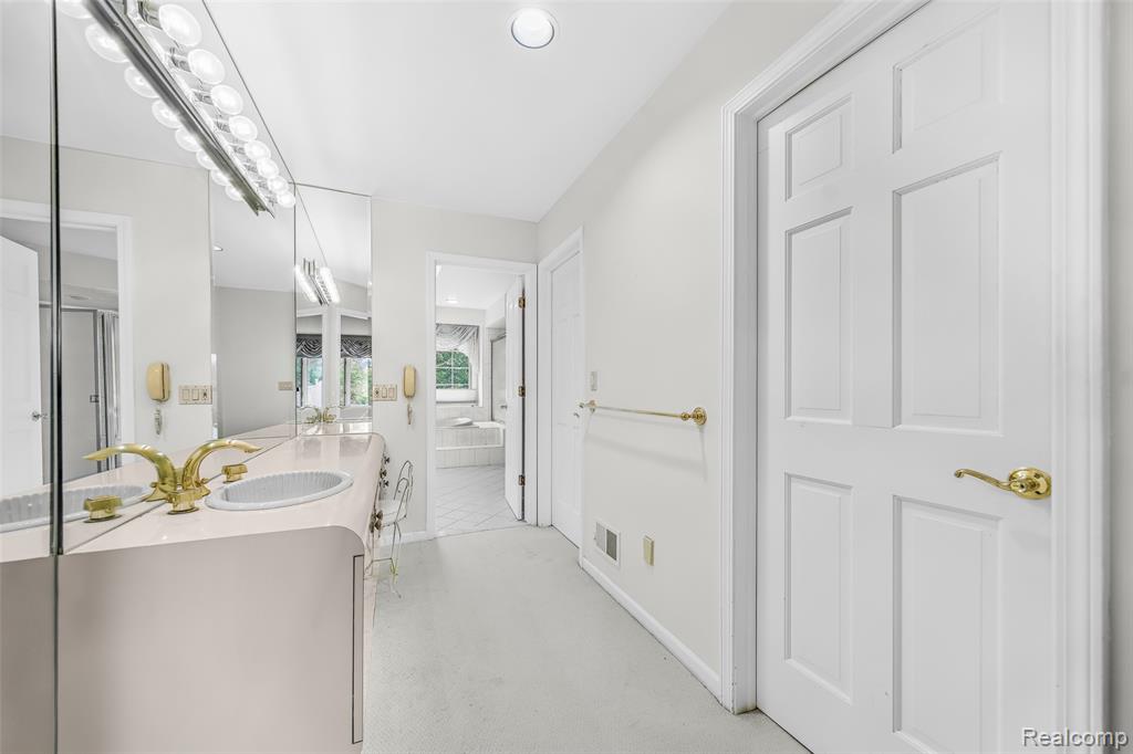 4532 Franklin Mill Road Bloomfield Hills, MI 48301 - Photo 26 of 49 Gallery Image 26