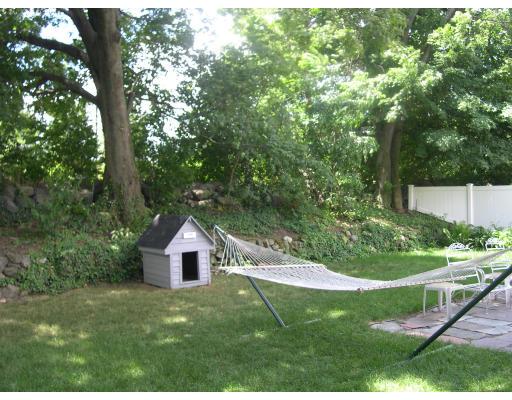 19 Alderwood Road Waltham, MA 02452 - Photo 3 of 11 Gallery Image 3