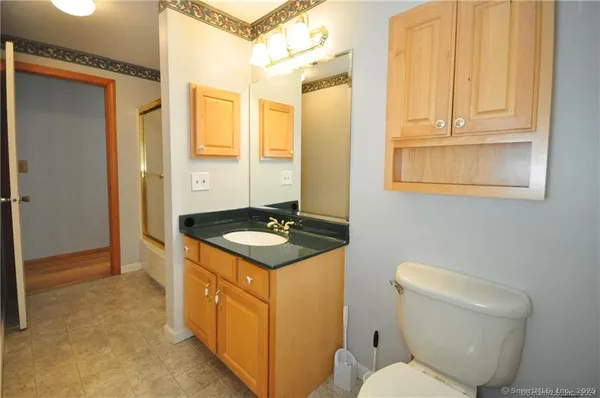 $2,500 | 109 Quarry Brook Drive, South Windsor, CT 06074