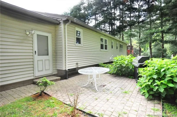 $2,500 | 109 Quarry Brook Drive, South Windsor, CT 06074