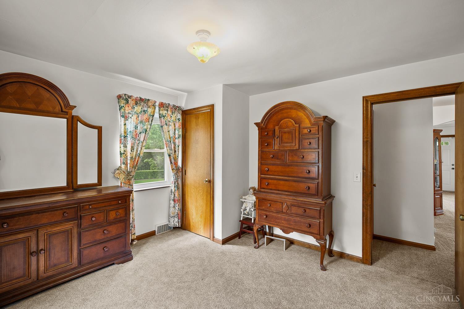 4997 Foley Road Cincinnati, OH 45238 - Photo 18 of 31 Gallery Image 18