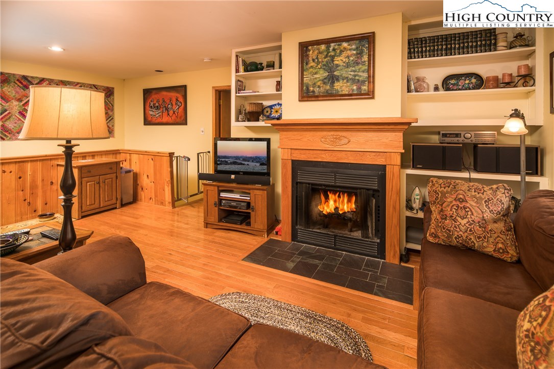 227 Coventry Lane Boone, NC 28607 - Photo 6 of 26 Gallery Image 6