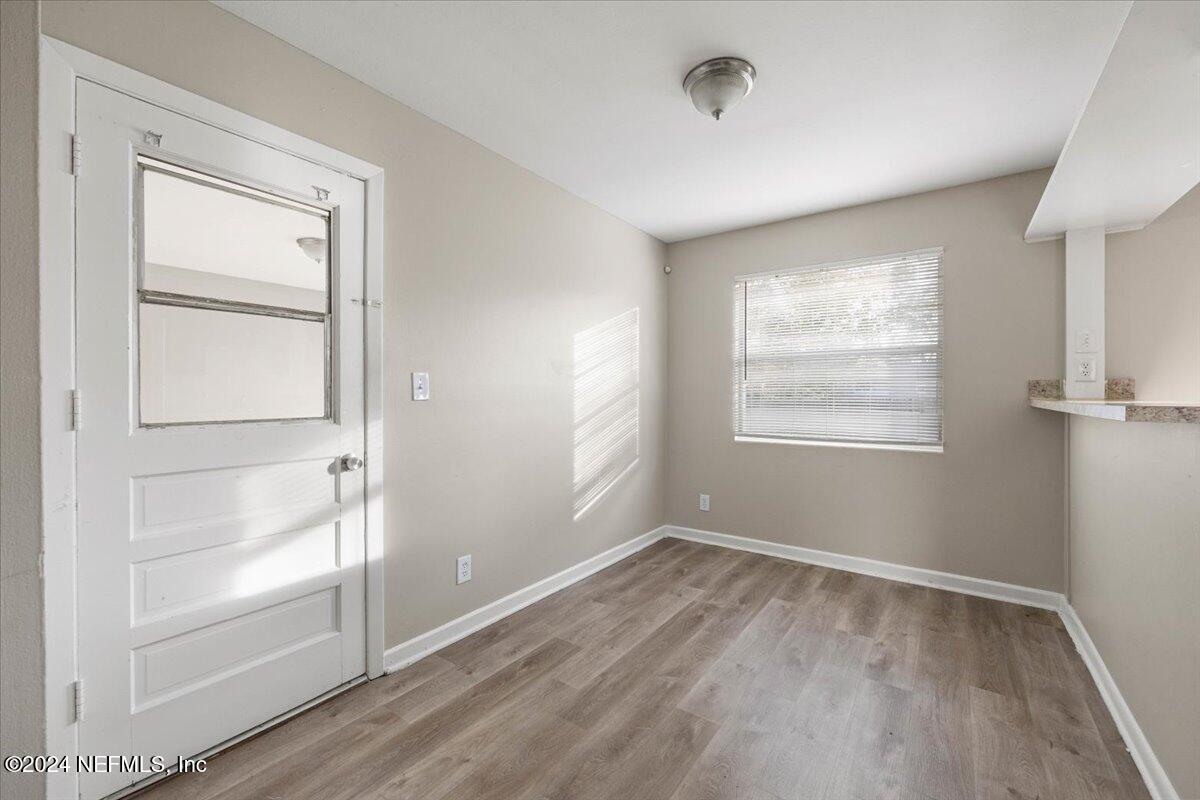 6584 Aires Road Jacksonville, FL 32244 - Photo 9 of 27 09-Photo - 009