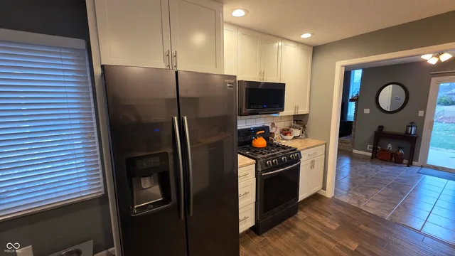 $275,000 | 876 Woodcross Court, Avon, IN 46123