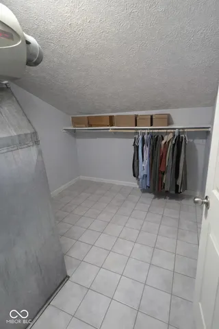 $275,000 | 876 Woodcross Court, Avon, IN 46123