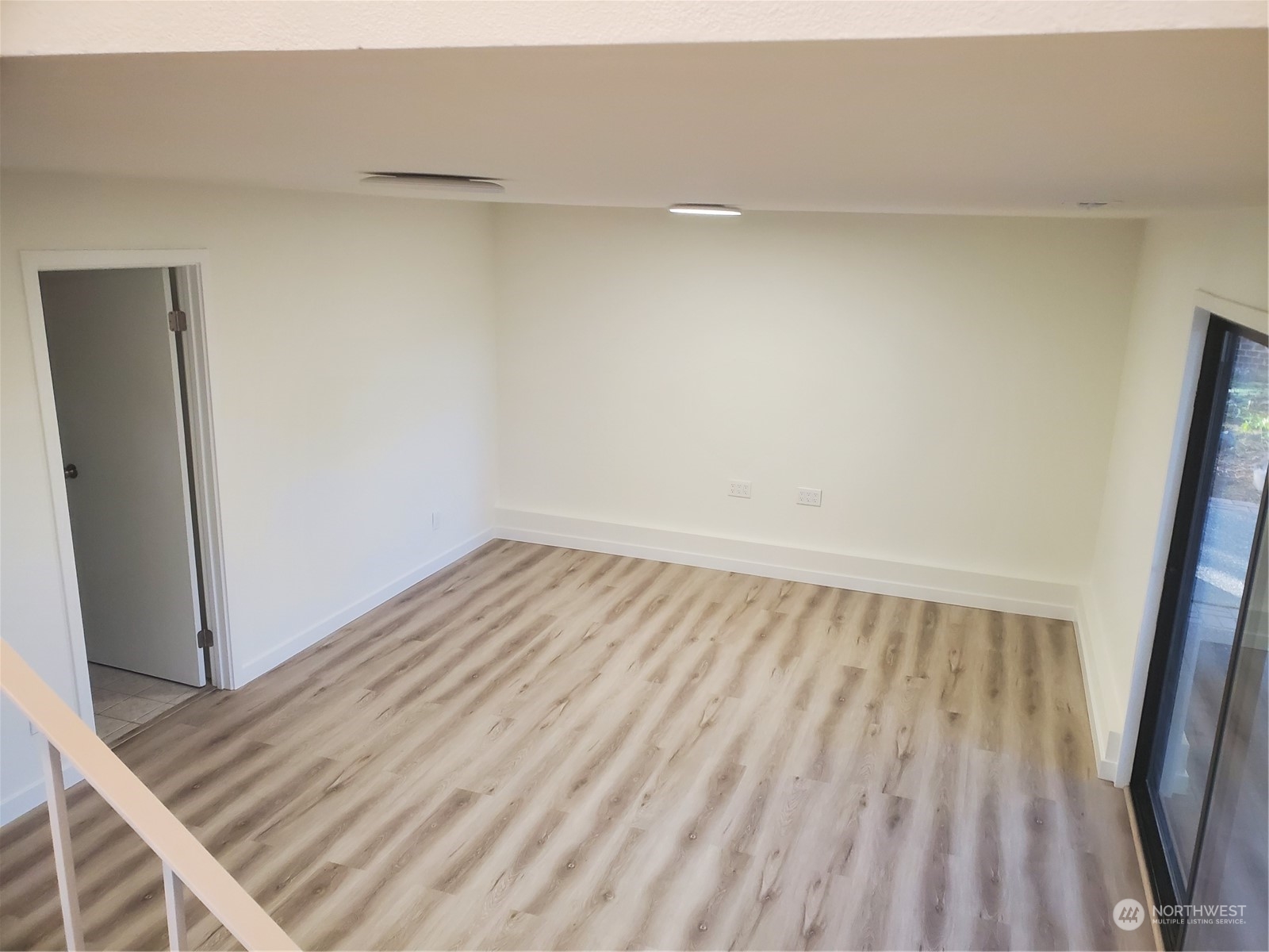 2606 Southwest 340th Place Federal Way, WA 98023 - Photo 18 of 28 a view of wooden floor