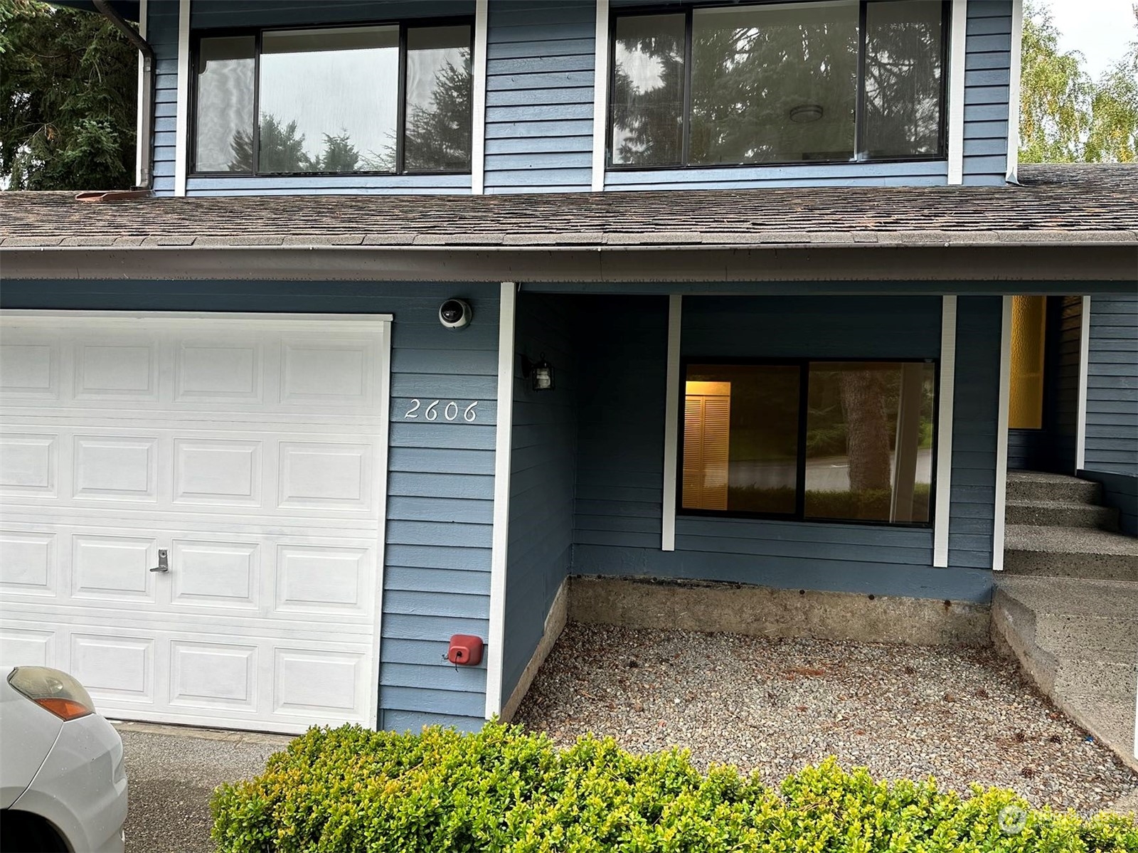 2606 Southwest 340th Place Federal Way, WA 98023 - Photo 4 of 28 a front view of a house