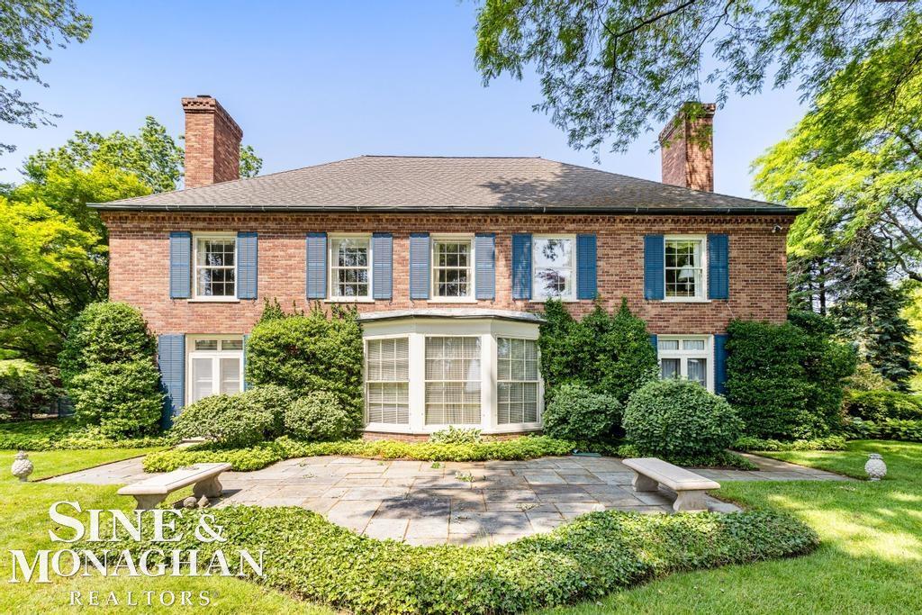 681 Lake Shore Road Grosse Pointe, MI 48236 - Photo 50 of 75 50114891-49.JPG