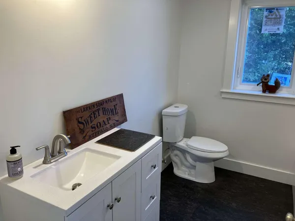 $300,000 | 14 Osprey Lane, Searsport, ME 04974