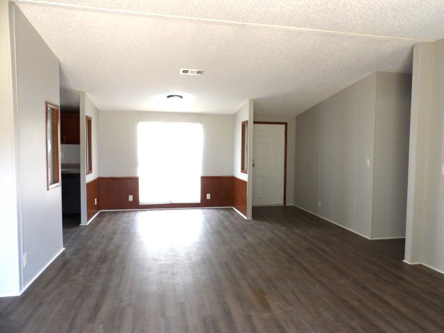 236 Bartlett Loop Headland, AL 36345 - Photo 7 of 21