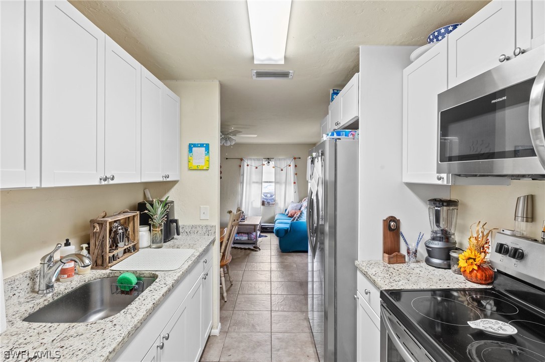 19113-115 Holly Road Fort Myers, FL 33967 - Photo 13 of 17 Gallery Image 13
