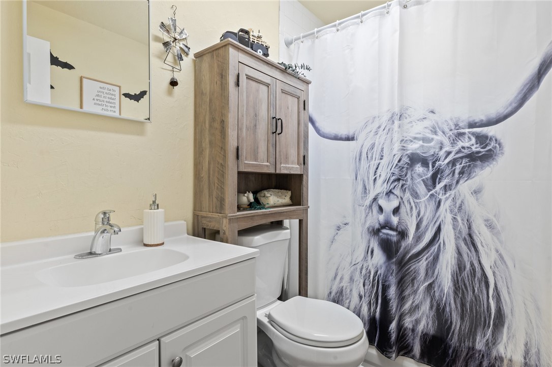 19113-115 Holly Road Fort Myers, FL 33967 - Photo 14 of 17 Gallery Image 14