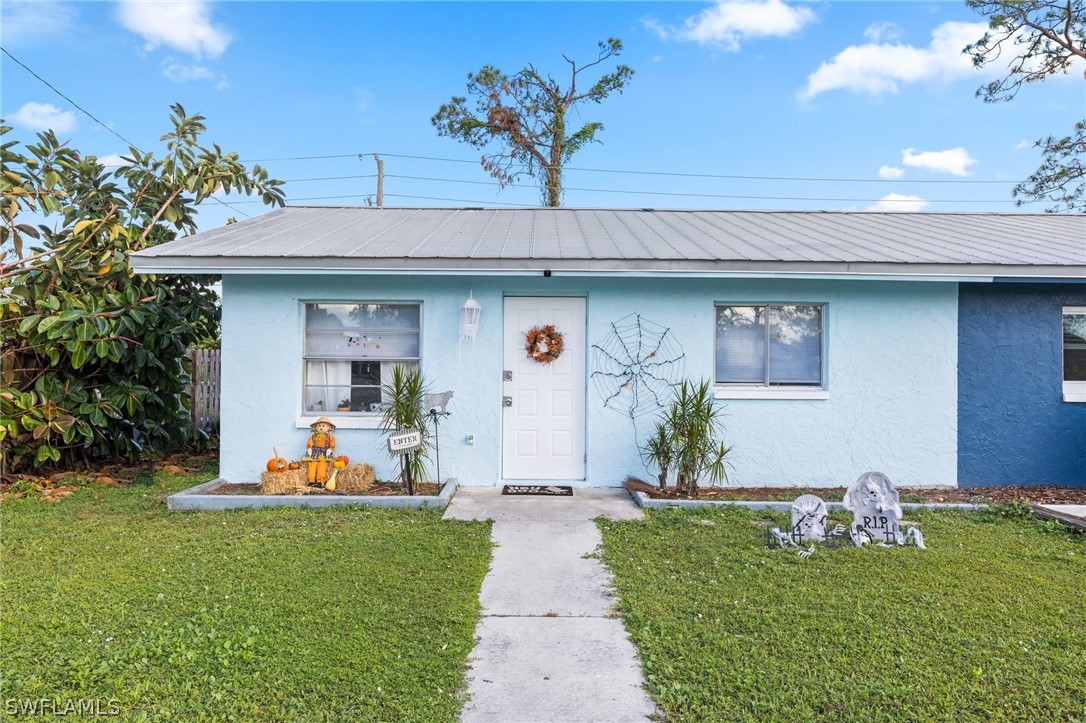19113-115 Holly Road Fort Myers, FL 33967 - Photo 3 of 17 Gallery Image 3