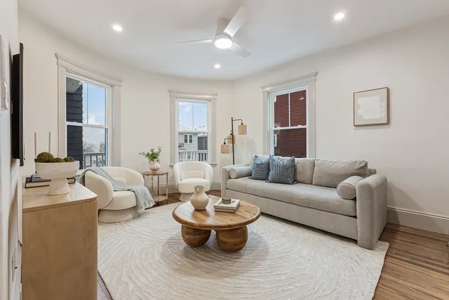 $4,495 | 41 Westmoreland Street, Unit 1, Boston, MA 02124