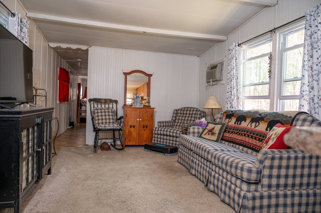 87 Turnpike Road Townsend, MA 01469 - Photo 12 of 29